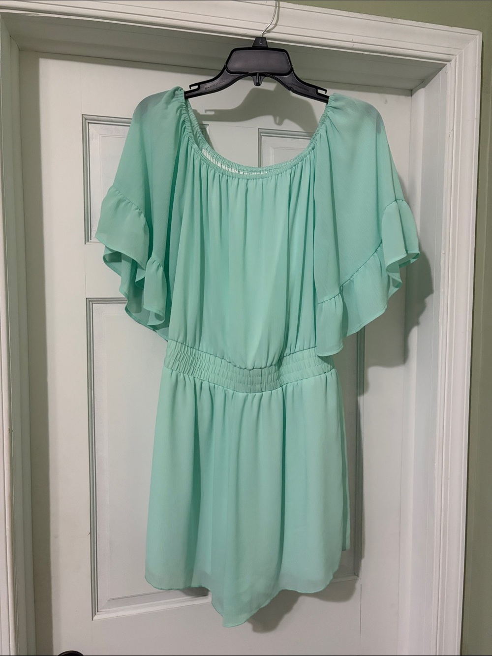 Light Mint Green Off-Shoulder Ruffle Flowy Romper Size Large